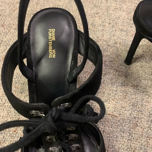 Diane Von Furstenberg Arabella Suede Lace up Heels - Picture 4 of 9